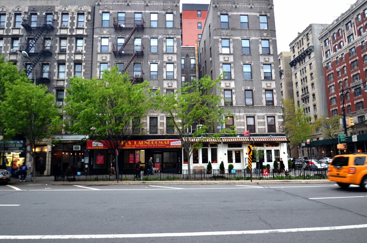 Building Photo - 1012 Amsterdam Ave