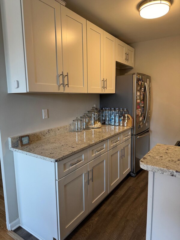 Building Photo - 1200 S Arlington Ridge Rd