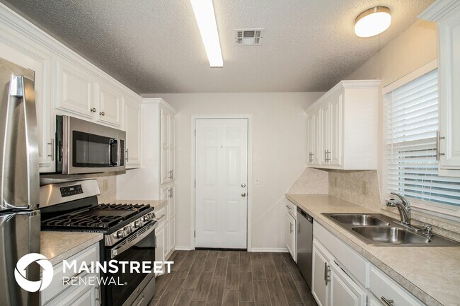 Foto del edificio - 8808 NW 85th Pl