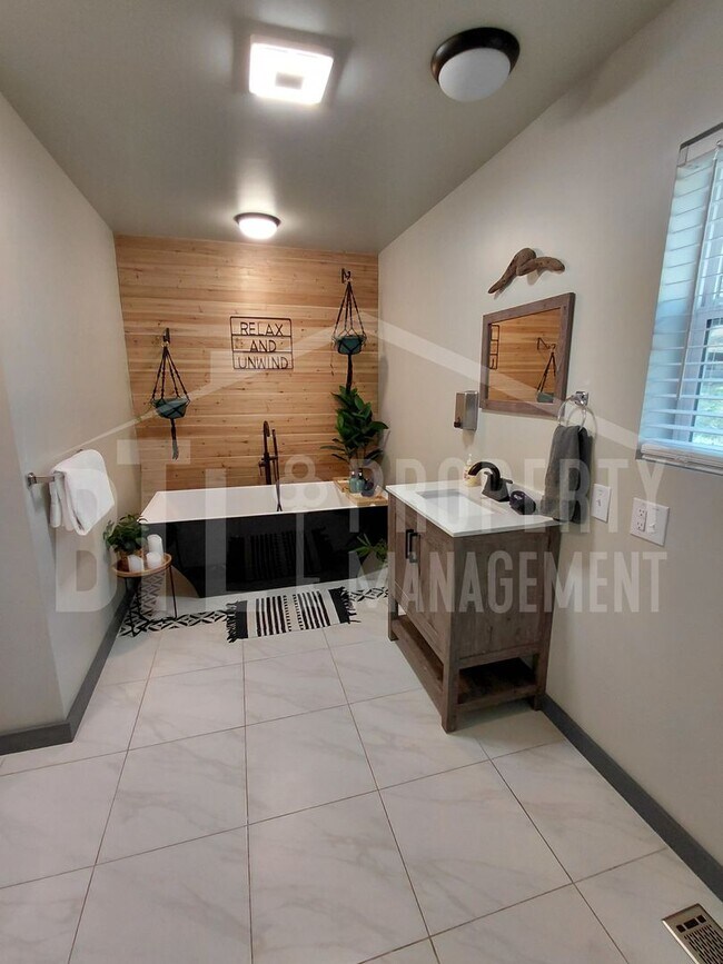 Foto del edificio - Stunning 3 Bedroom in Forsyth!