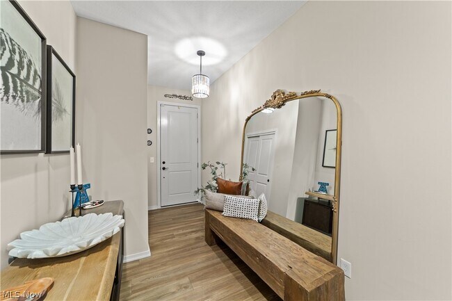 Building Photo - 63 Ashbourne Dr