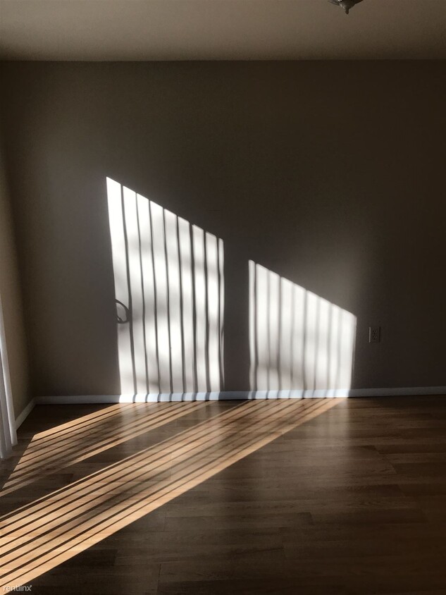 Foto del edificio - 2 br, 1 bath House - 16 Mildred St 16