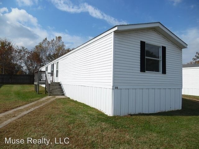 Primary Photo - 549 Cayce Olin Dr