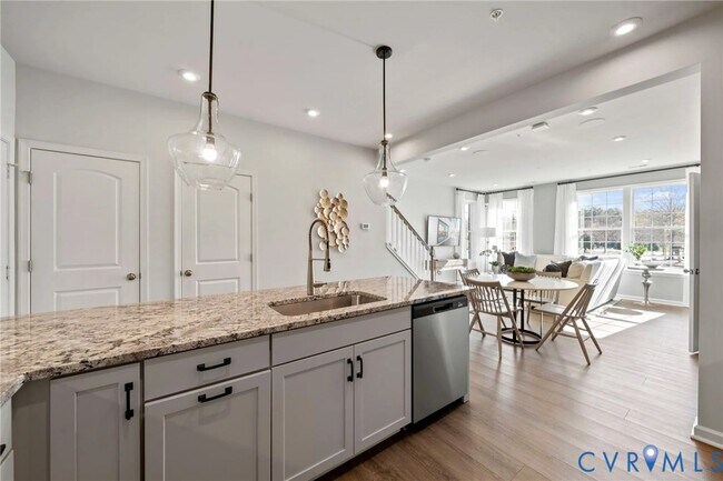 Foto del edificio - 13271 Coalfield Station Ln