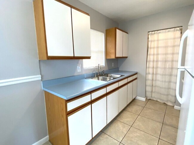 Foto del edificio - Beautiful 3 Bedroom Ormond Beach Home!