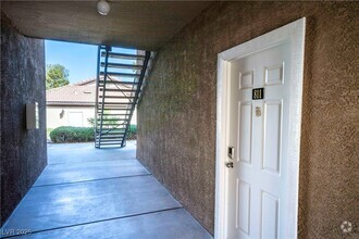 Building Photo - 231 W Horizon Ridge Pkwy
