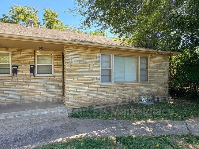Foto del edificio - 1139 1/2 S Haden St