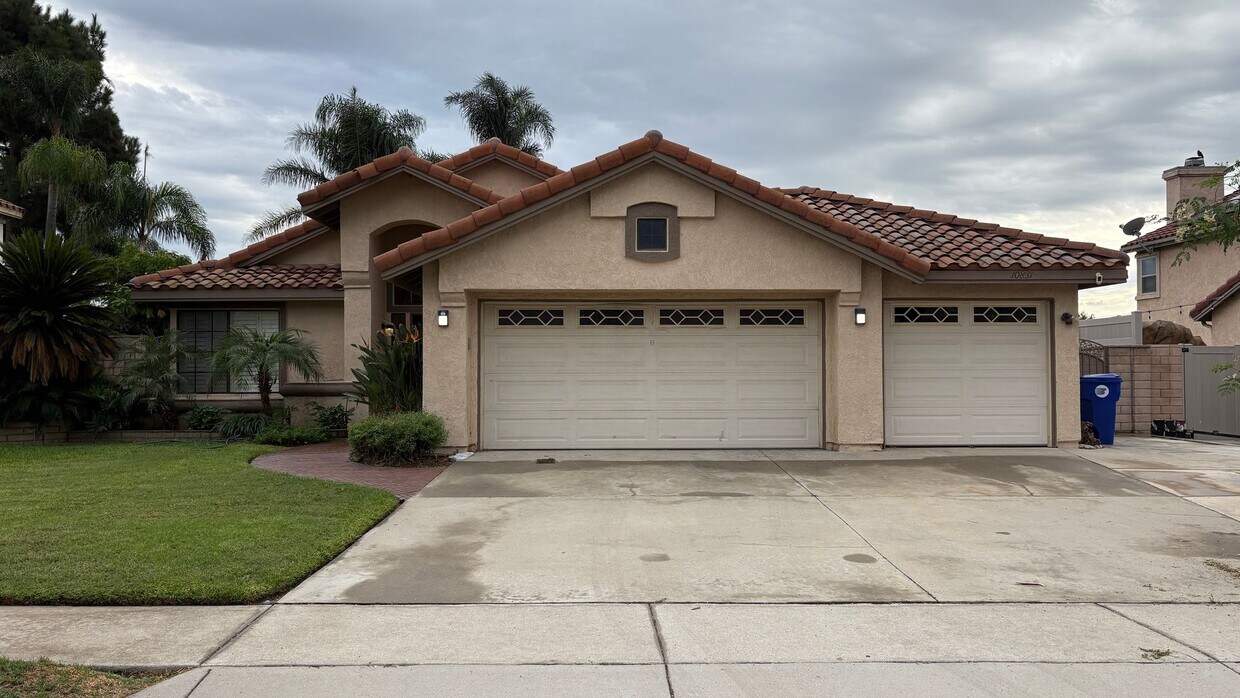 Foto principal - 3 Bedroom Home in Rancho Cucamonga