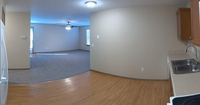 Foto del edificio - 1101 Fall Meadow Ln