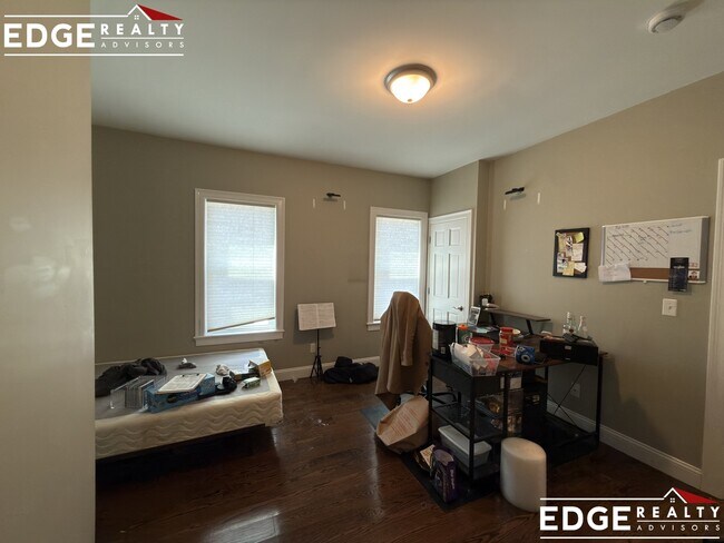 Foto del edificio - 57 College Ave