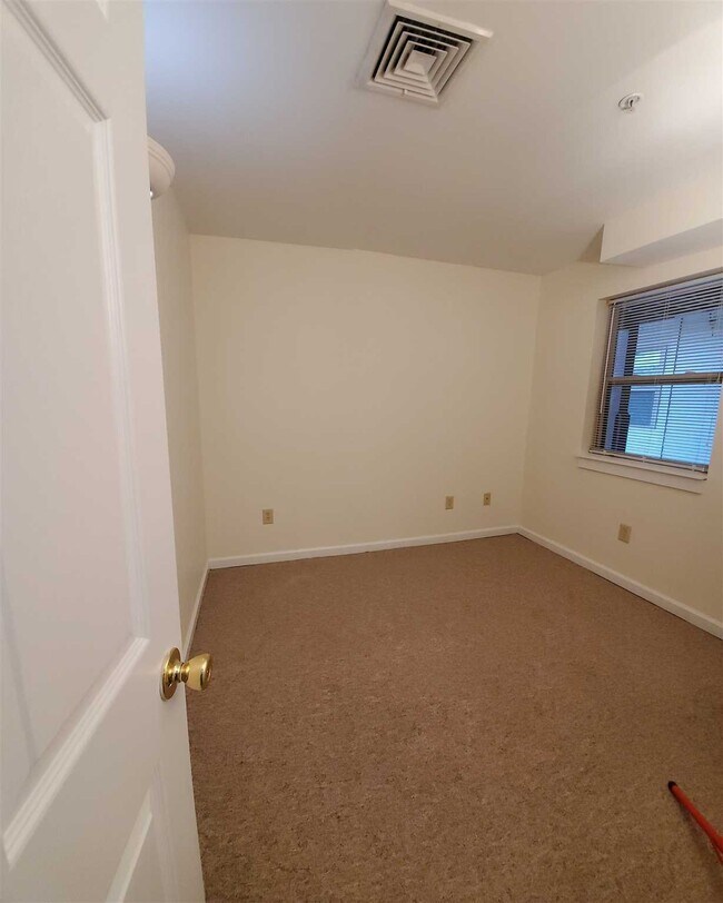 Building Photo - 151 NY-32