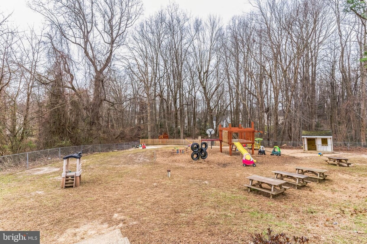 4425 Solomons Island Rd, Huntingtown, MD 20639 House Rental in