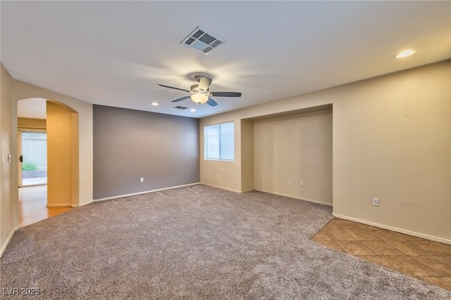 Building Photo - 3945 Bayamon St