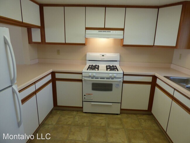 Building Photo - 4484 Montalvo St