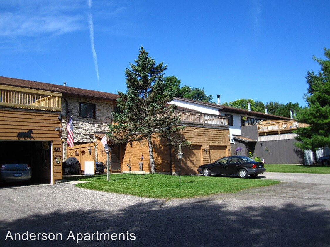 Building Photo - 2 br, 1 bath Apartment - 1869-1931 Pinehur...