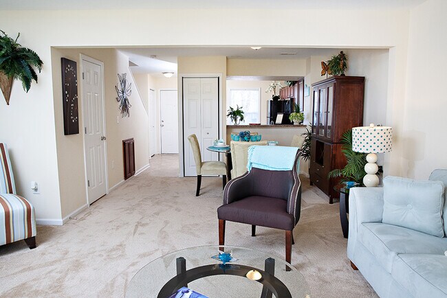 Foto del edificio - Longhill Pointe Apartments and Townhomes