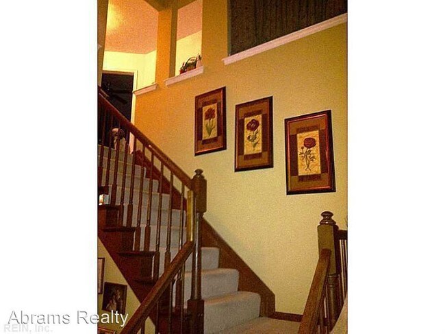 Building Photo - 4 br, 2.5 bath House - 708 Bulrush Court