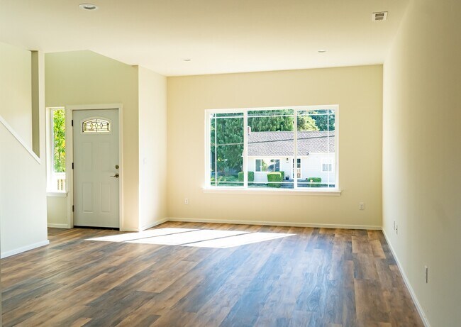 Foto del edificio - Large Duplex in a Quiet Location!