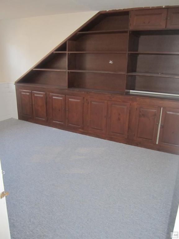 Building Photo - Two Bedroom Duplex Top Floor Beacon Hill