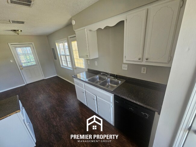 Foto del edificio - 3963 Timber Trail