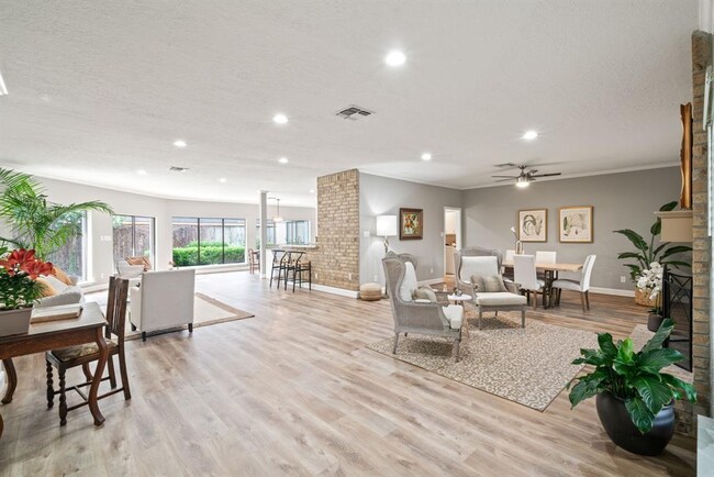 Building Photo - 14133 Bluebird Ln