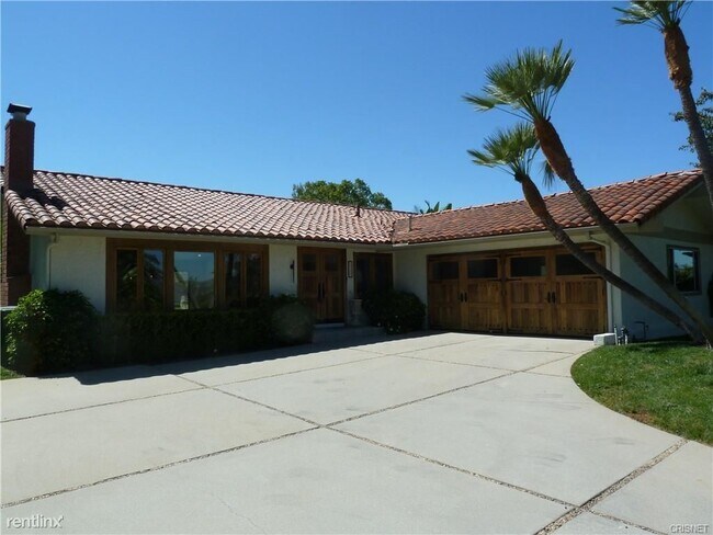 Building Photo - 4 br, 2 bath House - 2109 Hillsbury Rd