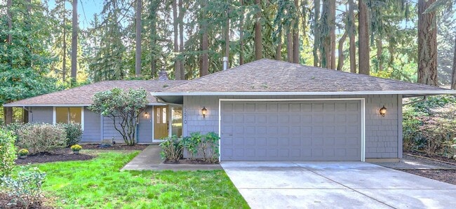 Lake Oswego Gem!!! Single Level Ranch - Newly Updated - Lake Oswego Gem!!!  Single Level Ranch - Newly Updated House