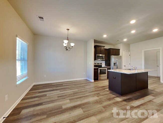 Building Photo - 748 Galveston Way