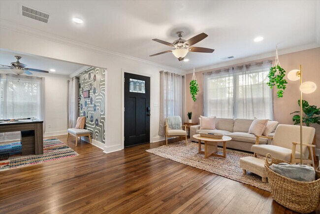 Foto del edificio - 3126 Cowden Ave