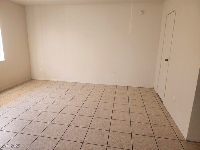 Foto del edificio - 3437 E Cheyenne Ave