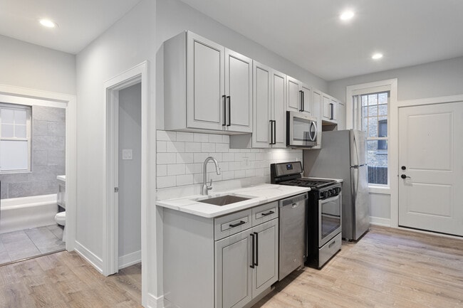 Foto del edificio - 6948 N Wolcott Ave