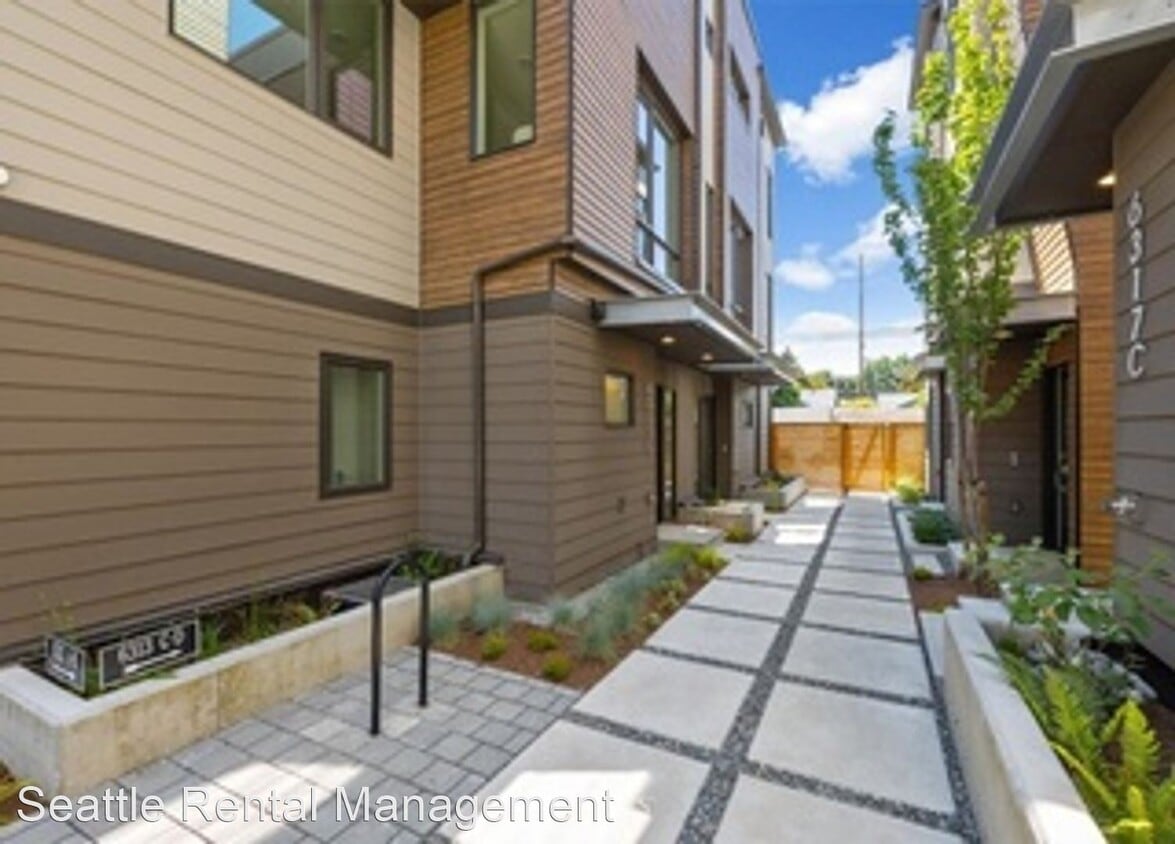Primary Photo - 2 br, 2 bath House - 6311 9th Ave NE Unit D