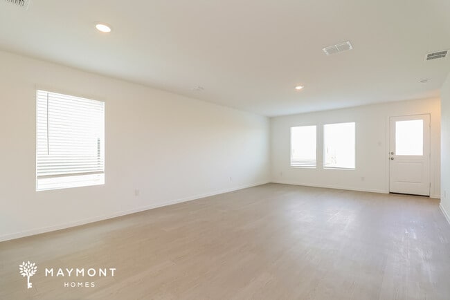 Building Photo - 3052 Titan Spgs Dr