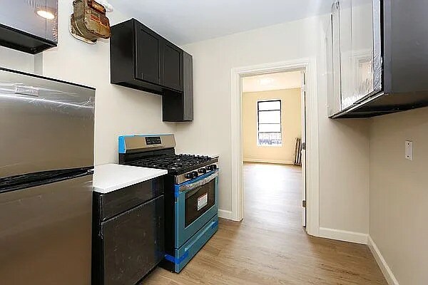 Building Photo - 301 W 154th St