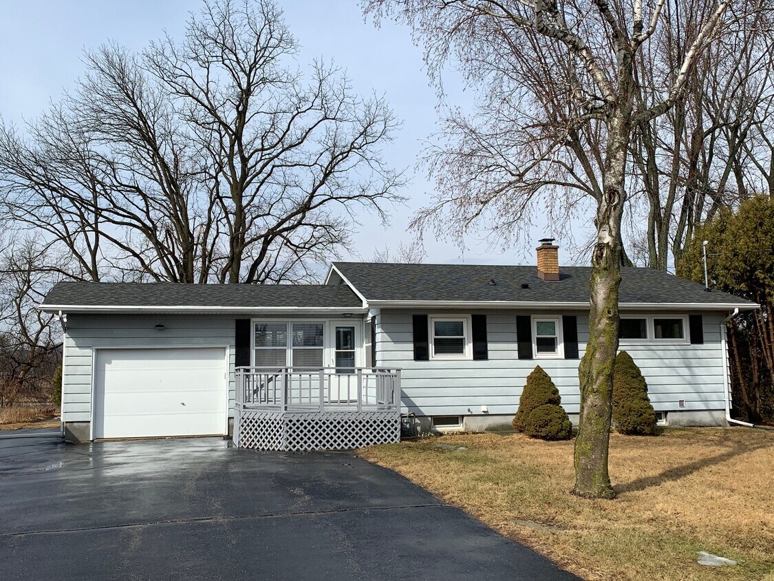 N3069 Buena Vista Rd, Fort Atkinson, WI 53538 House for Rent in Fort