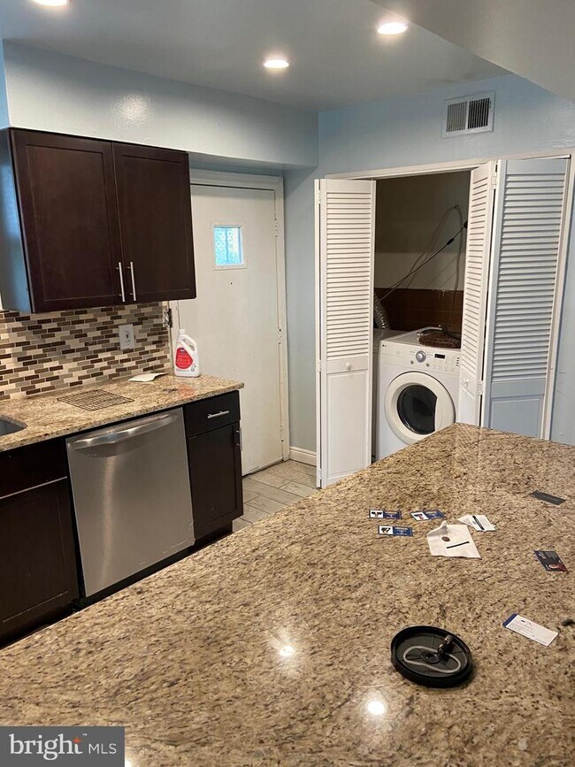 Foto del edificio - 2218 Houston St