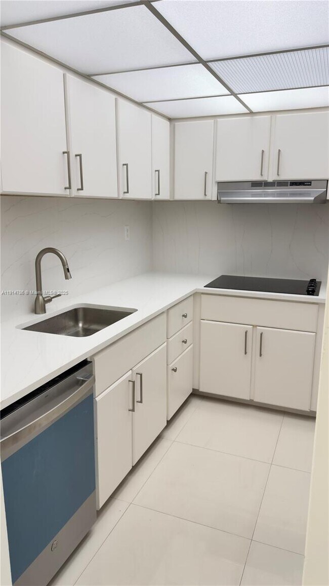 Foto del edificio - 1200 West Ave