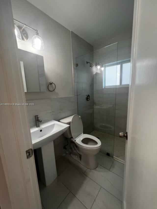 Foto del edificio - 2355 SW 36th Ave