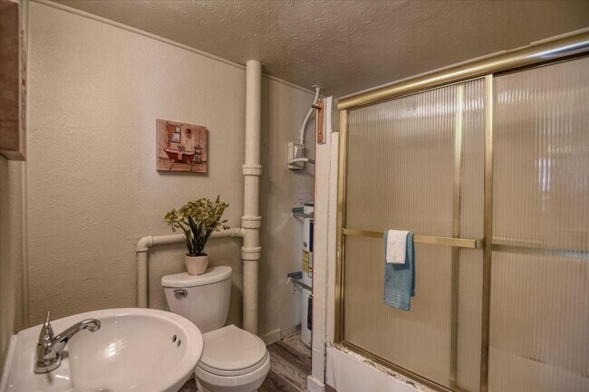 Foto del edificio - 5441 N Addison St