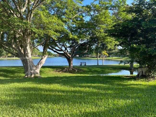 Foto del edificio - 14925 SW 104th St