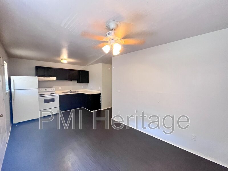Foto del edificio - 809 E Huntsville Ave