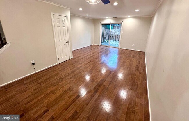 Foto del edificio - 73 Ash Stoker Ln