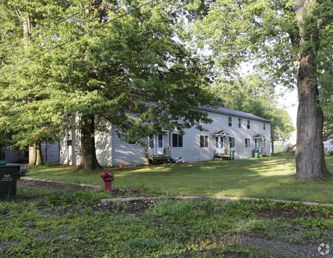 Primary Photo - 9512 Community Rd
