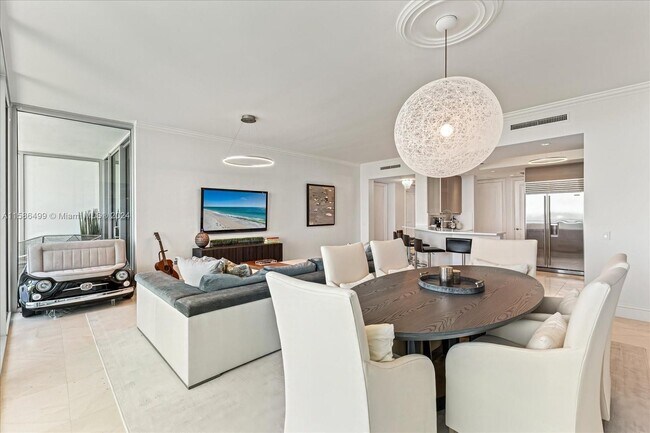Building Photo - 10295 Collins Ave