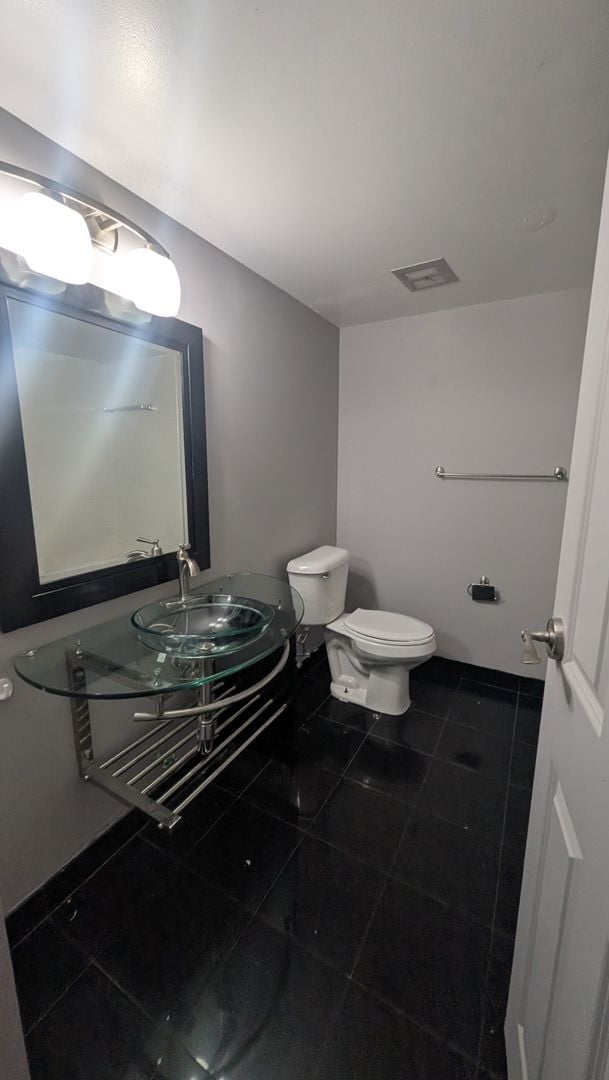 Foto del edificio - 16400 N Park Dr