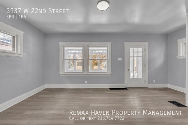 Building Photo - 3937 W 22nd St