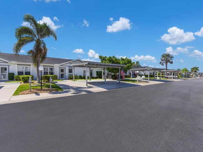 Building Photo - 6815 Sandtrap Dr