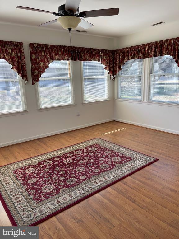 Building Photo - 7500 Main St