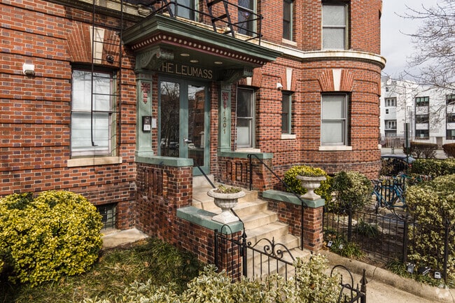 Building Photo - The Leumass Apartments