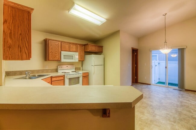 Building Photo - 1001 S 91st Ave